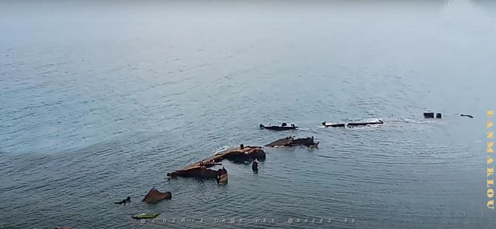 CAP ROUX ET LES BATEAUX EN CIMENT  (15)b.jpg